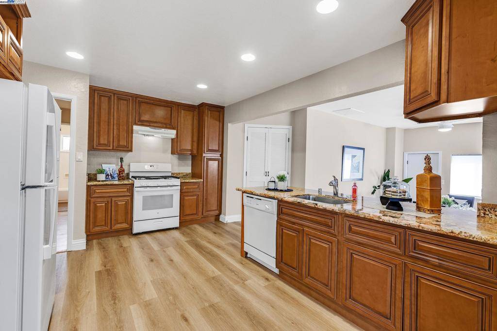 Fremont, CA 94536,35936 Magellan Dr