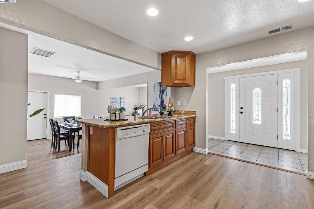 Fremont, CA 94536,35936 Magellan Dr