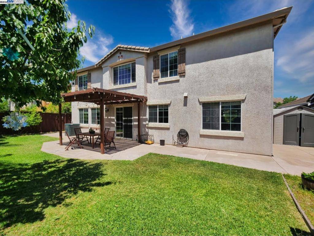 Tracy, CA 95304,1242 NE Tulloch