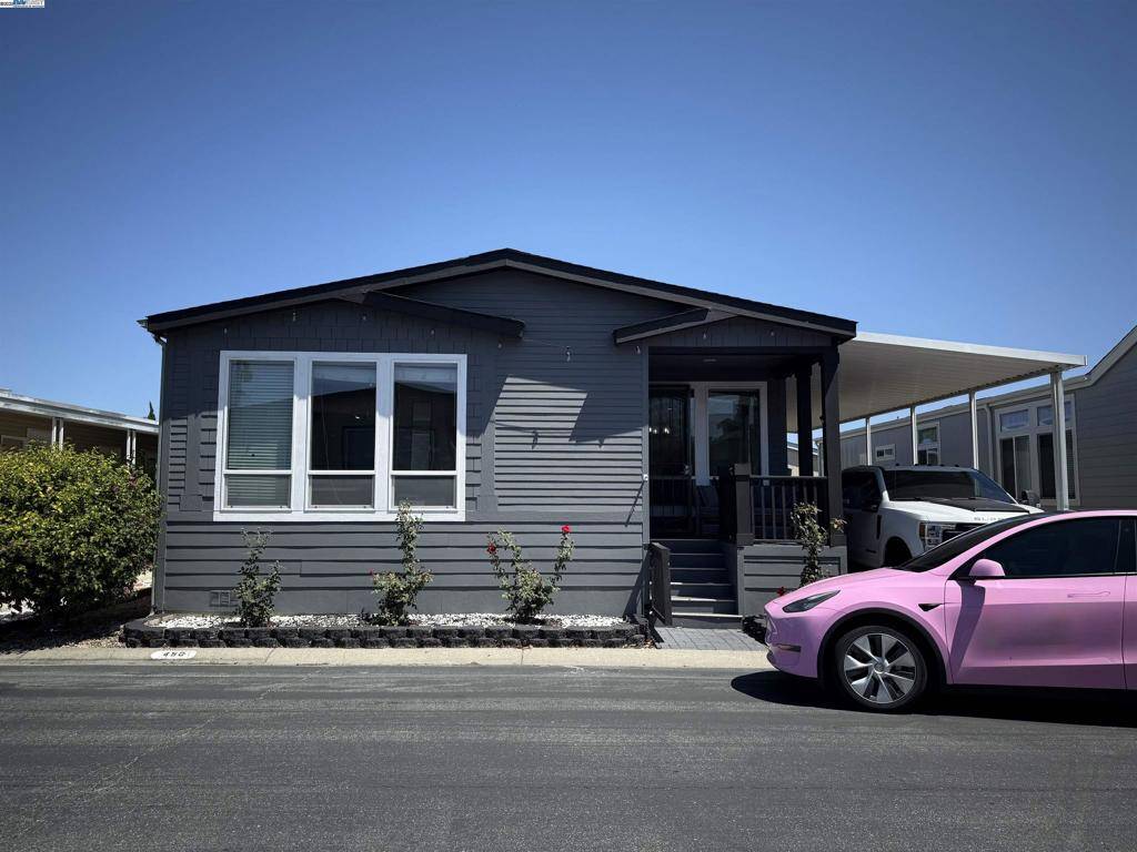 Sunnyvale, CA 94089,1225 Vienna dr