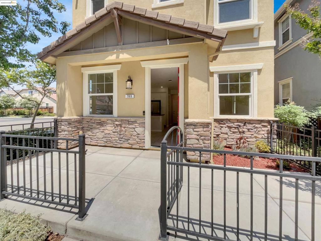 Brentwood, CA 94513,789 King Palm Ln