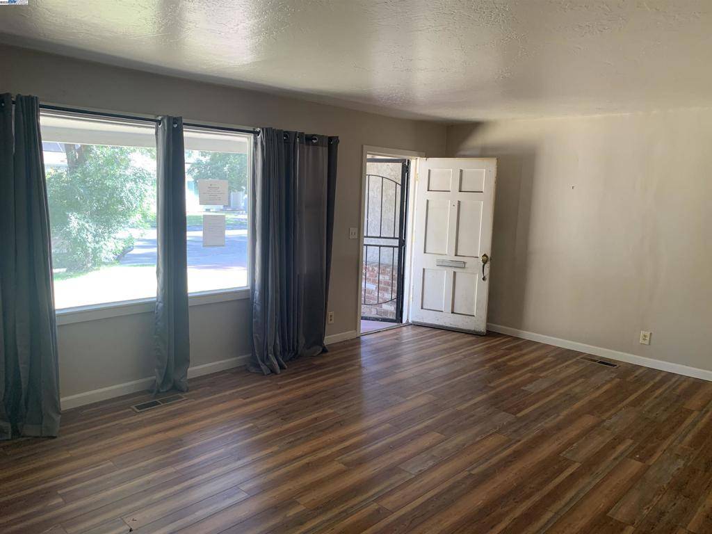 Stockton, CA 95204,1526 W Monterey Ave