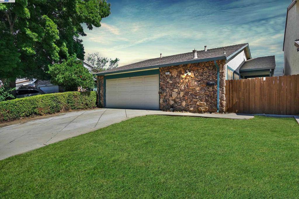 Antioch, CA 94509,3264 Madrone St