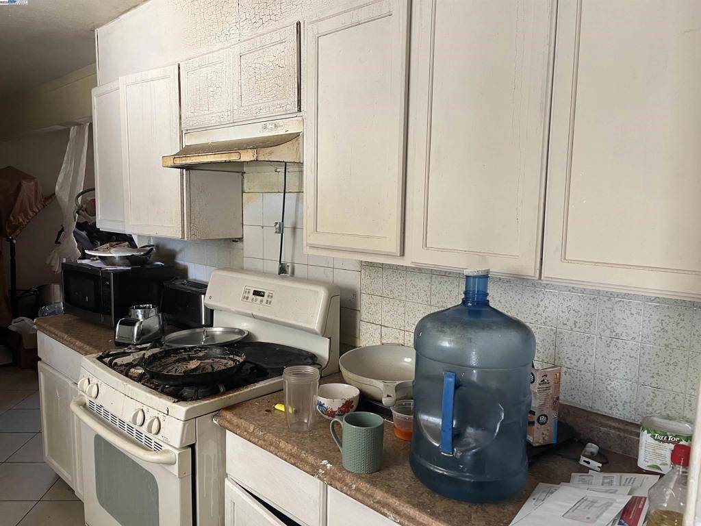 Stockton, CA 95205,2128 Pock Ln