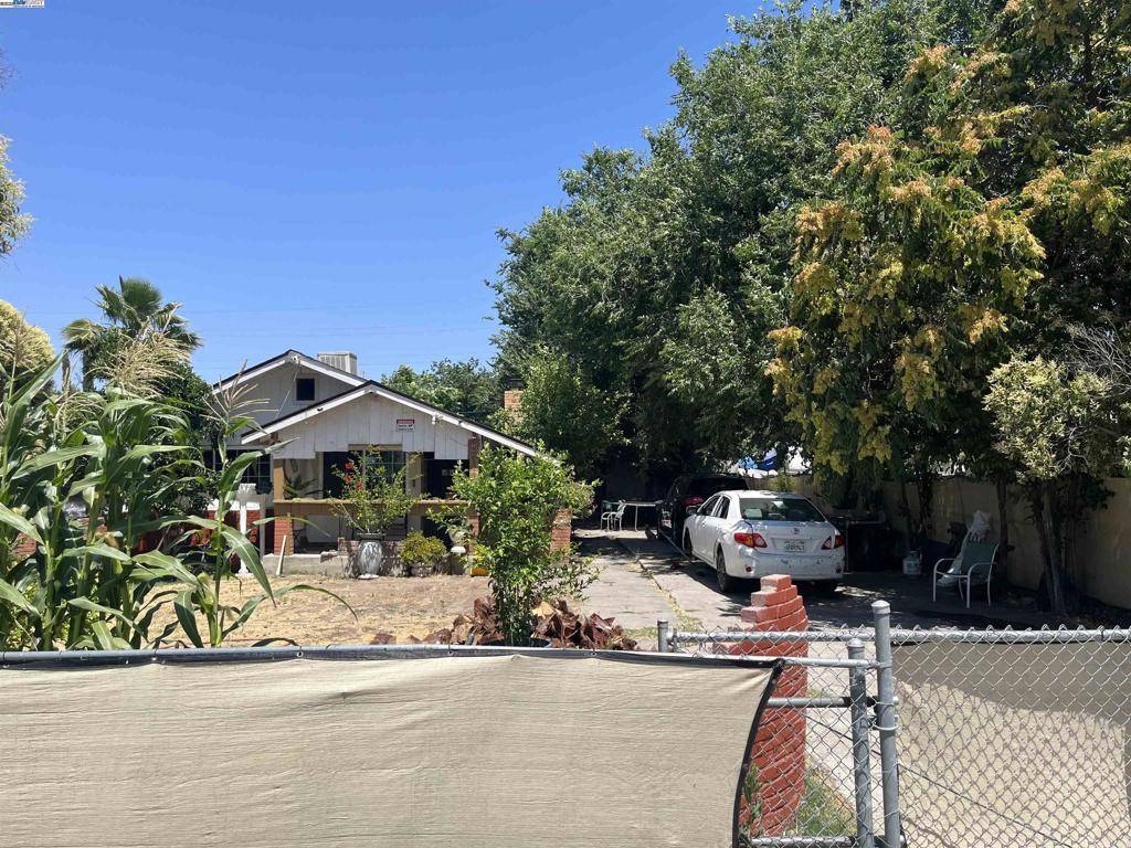 Stockton, CA 95206,2174 S Ash St