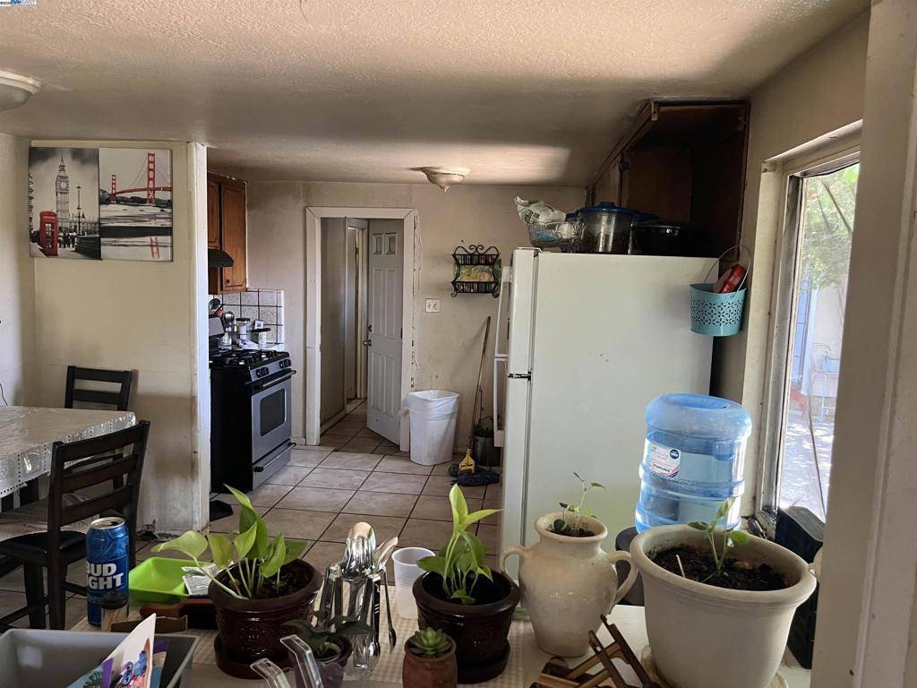 Stockton, CA 95206,2174 S Ash St