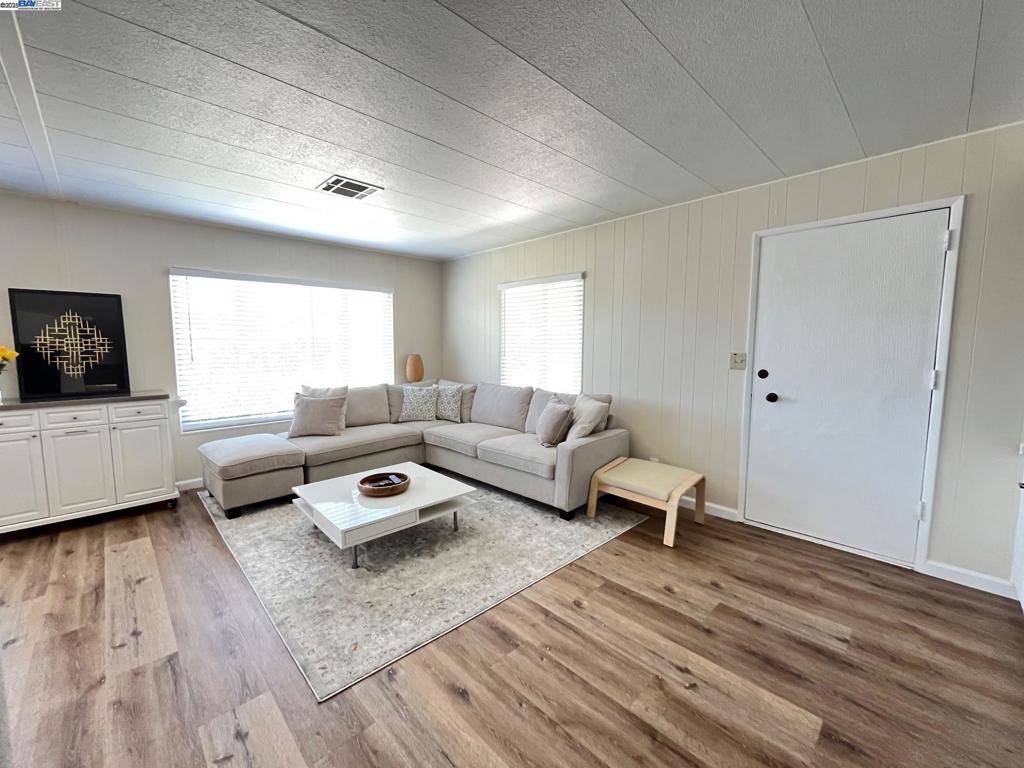 Fremont, CA 94536,711 Old Canyon Rd.