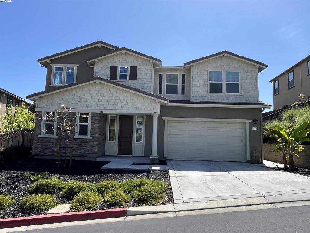 Castro Valley, CA 94546,17659 Whisper Ln