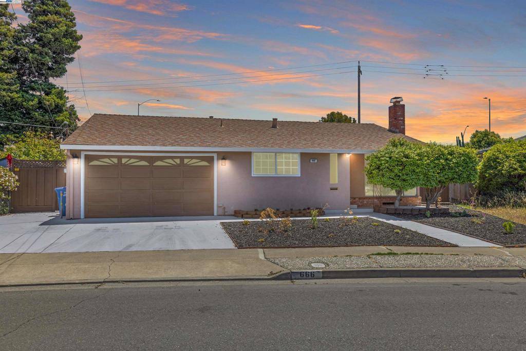 Hayward, CA 94541,666 Bluefield Ln