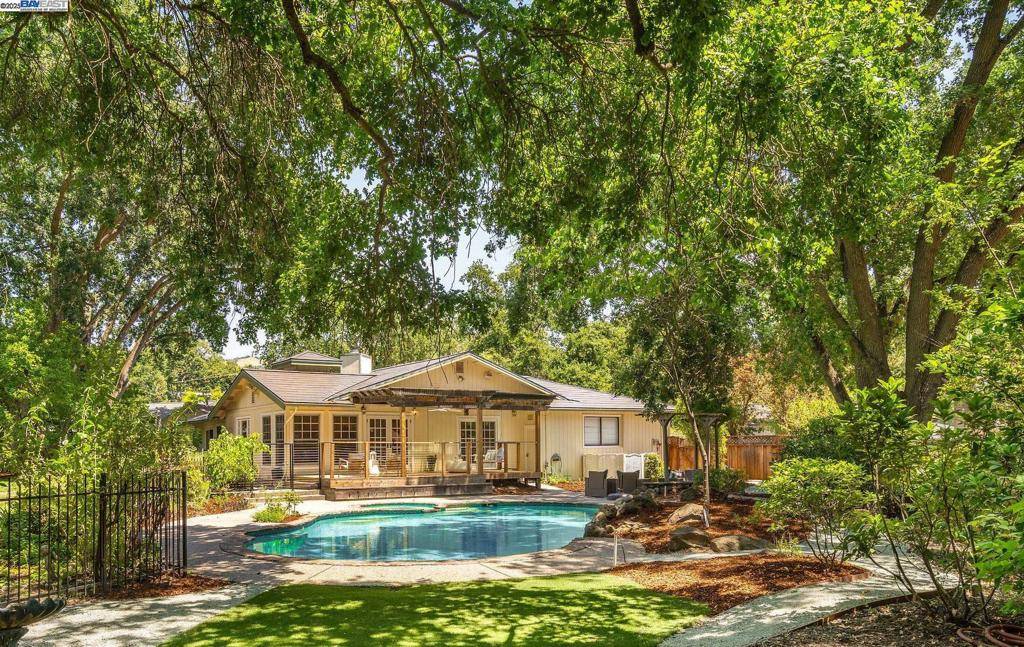 Danville, CA 94526,20 Donna Ln