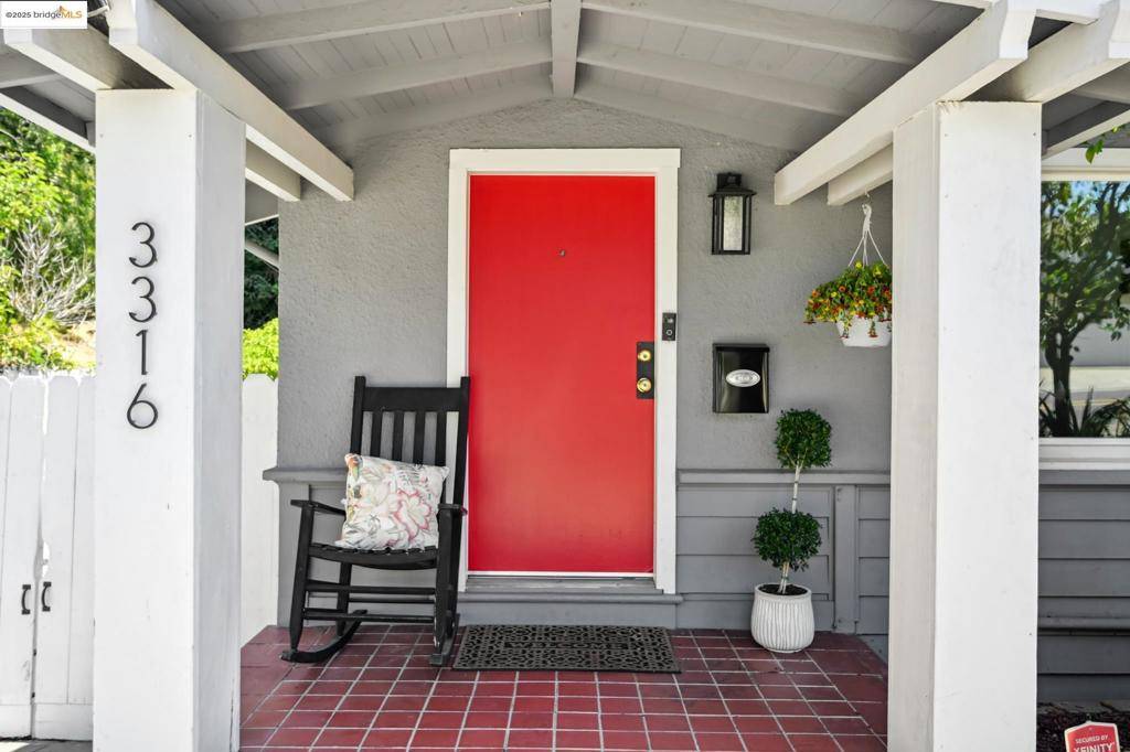 Oakland, CA 94602,3316 Coolidge Ave