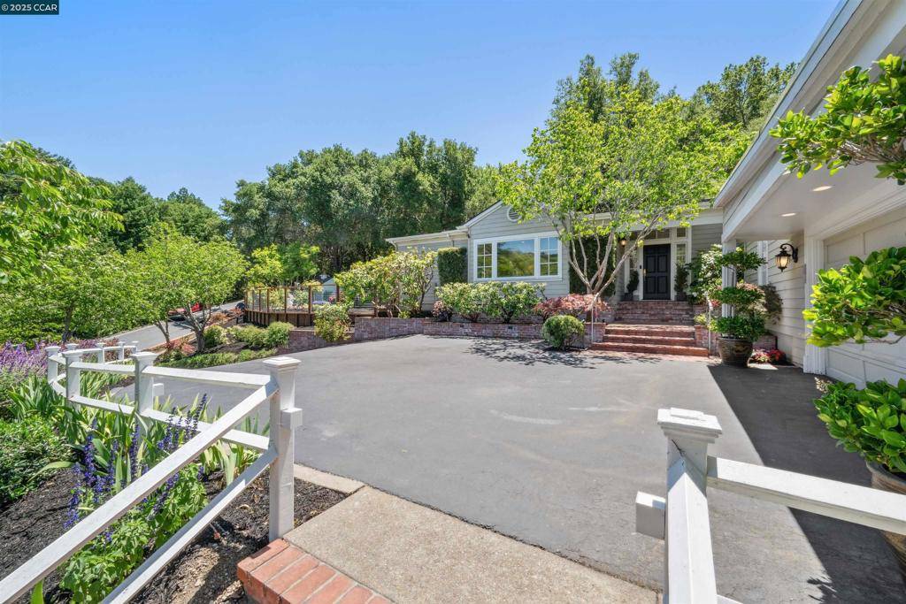 Lafayette, CA 94549,3815 Palo Alto Dr