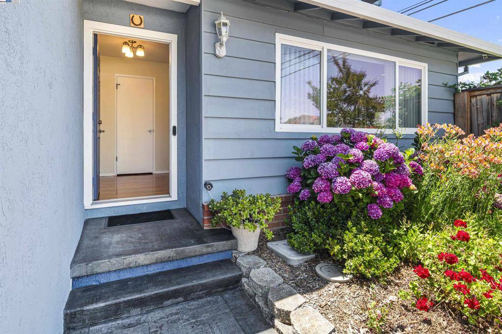 Hayward, CA 94541,2219 Dexter Way