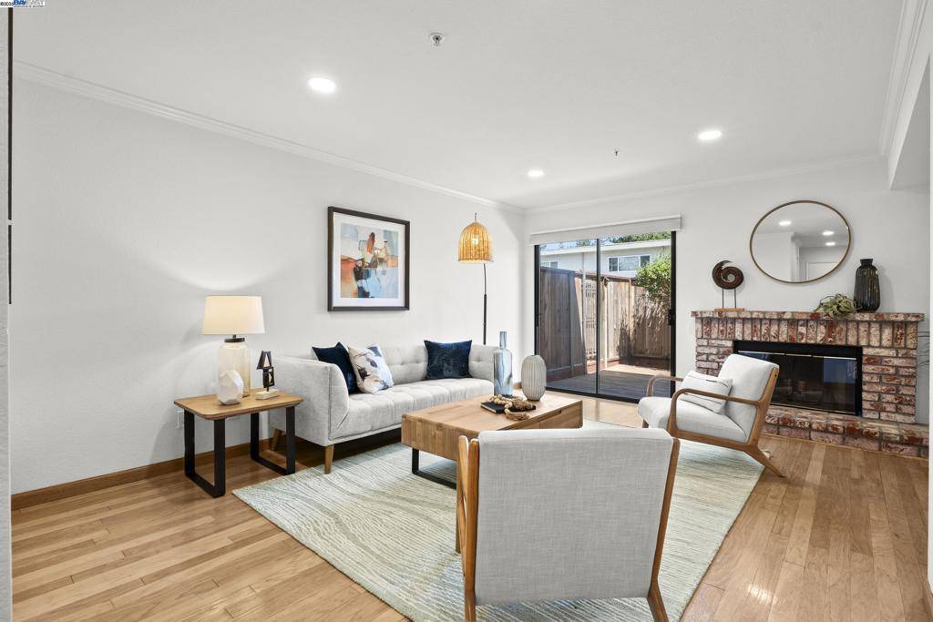 Castro Valley, CA 94546,20340 Forest Ave #7