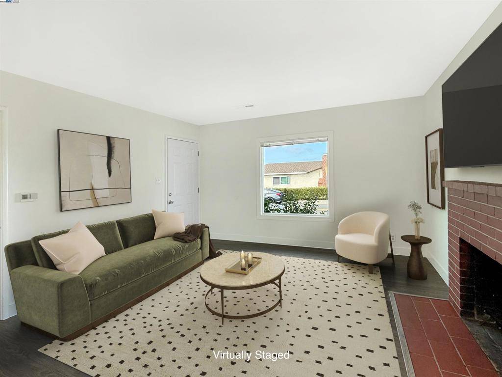 Castro Valley, CA 94546,22108 Moyers St