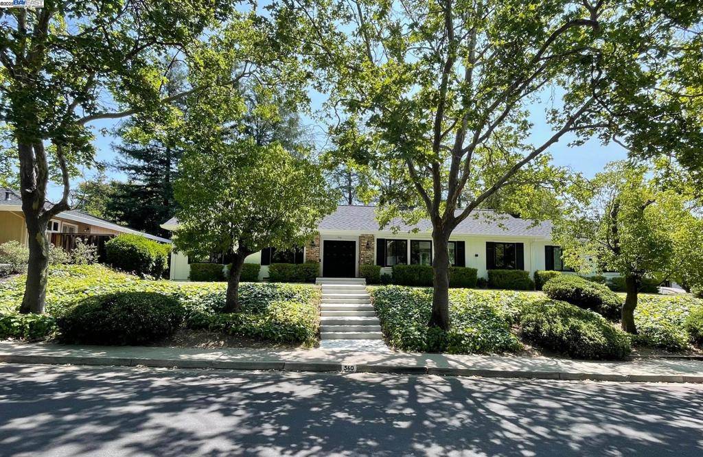 Danville, CA 94526,560 Old Orchard Drive