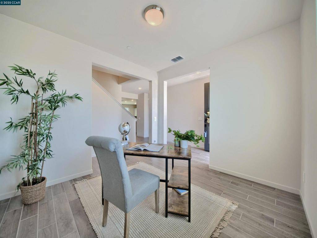 Antioch, CA 94509,5445 Oneida Way