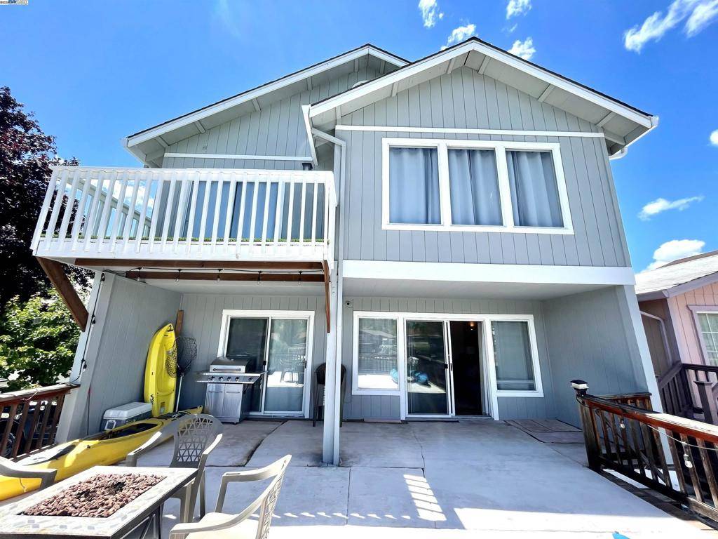 Clearlake Oaks, CA 95423,668 Keys Blvd.