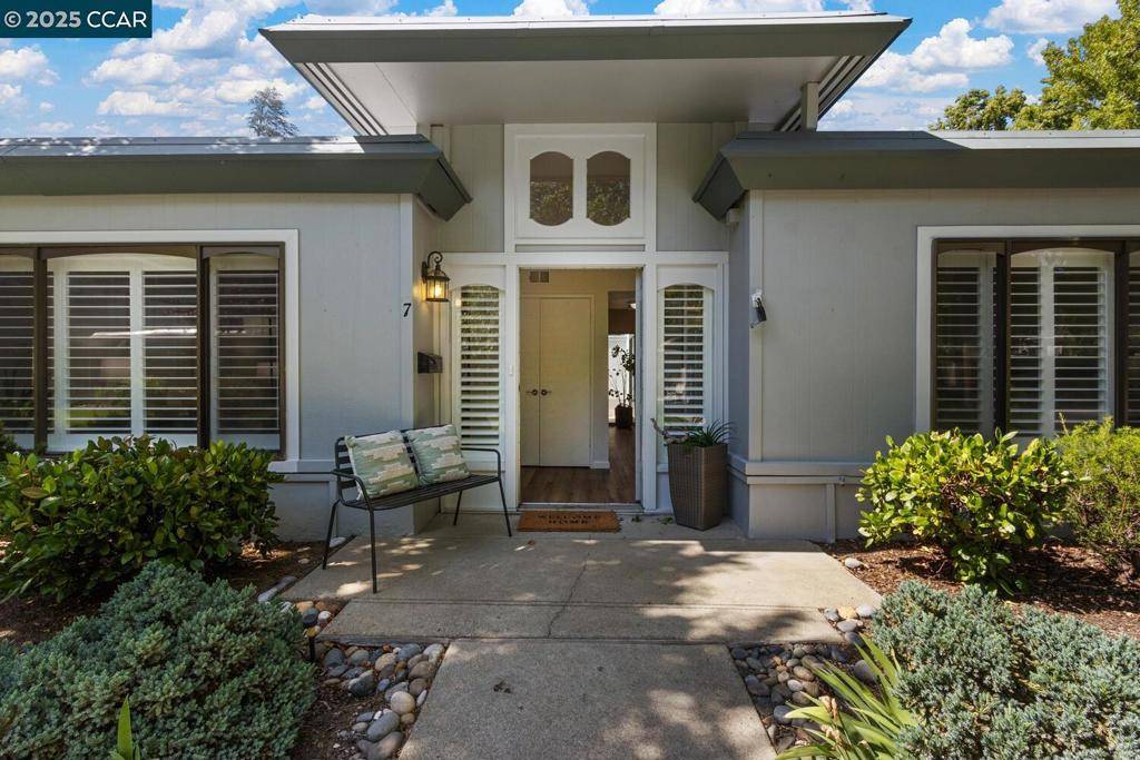 Walnut Creek, CA 94595,1501 Oakmont #7