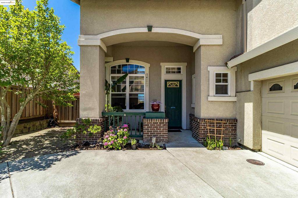 Vallejo, CA 94591,5853 Cabernet Dr