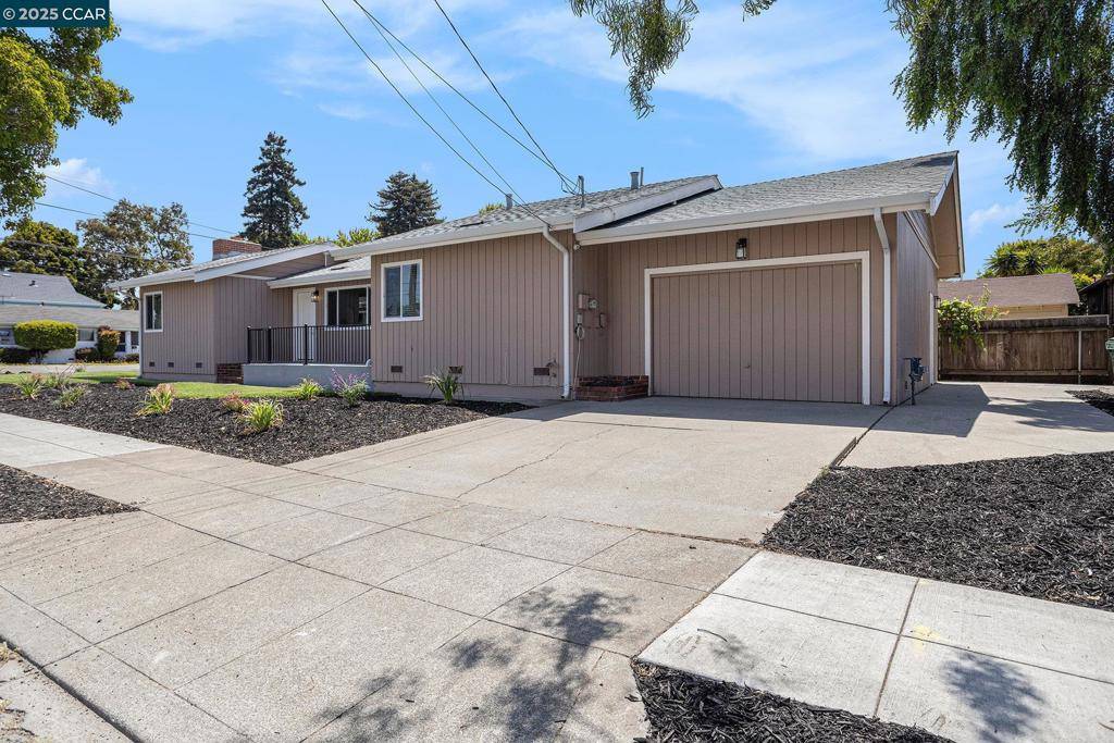 Alameda, CA 94501,3002 Encinal Ave