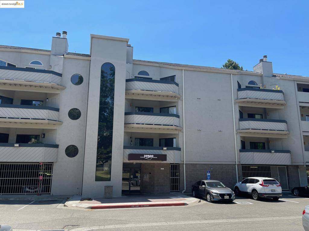 Hayward, CA 94545,25930 Kay Ave #308