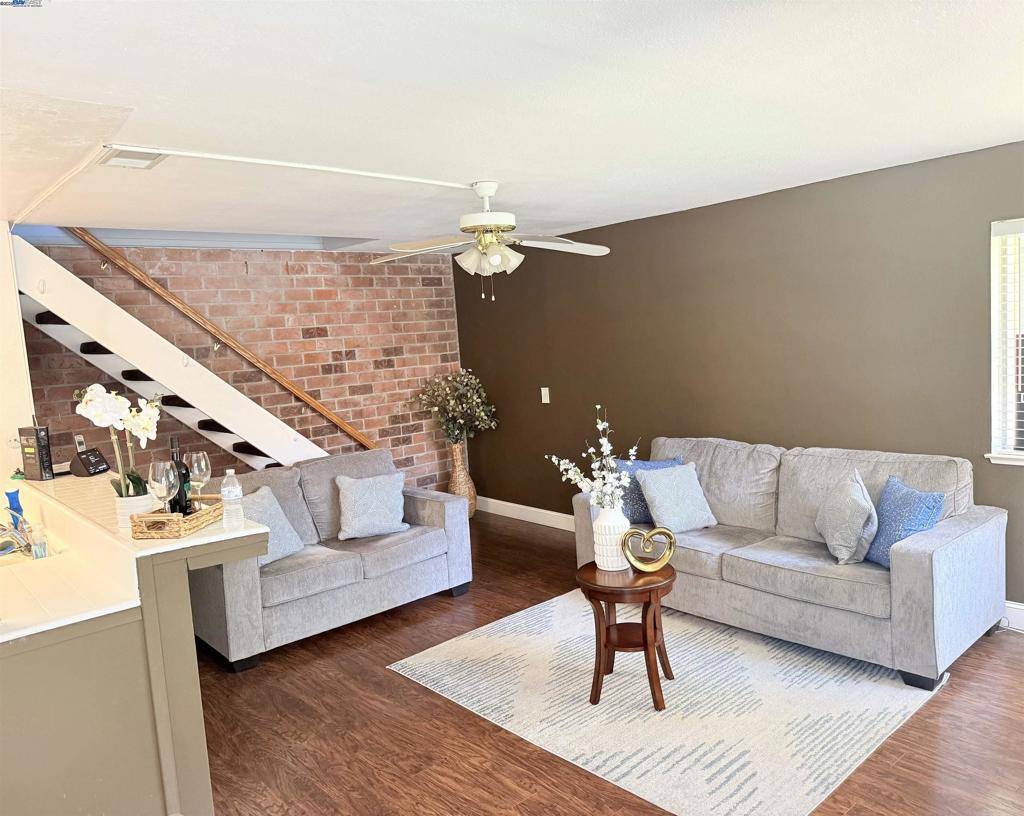 Union City, CA 94587,2155 Eric Ct #3