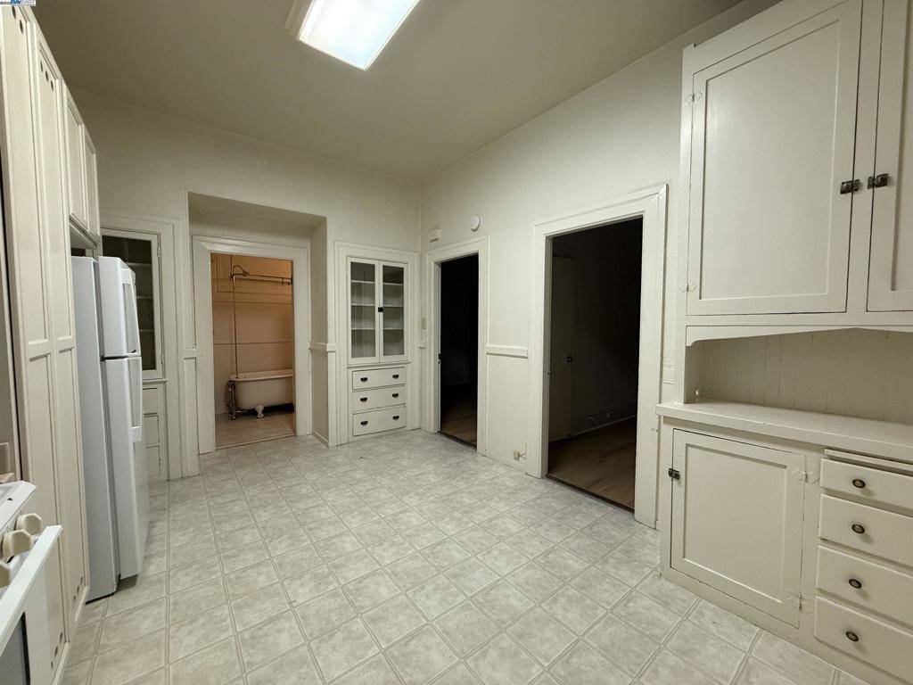 Alameda, CA 94501,1173 Park Ave