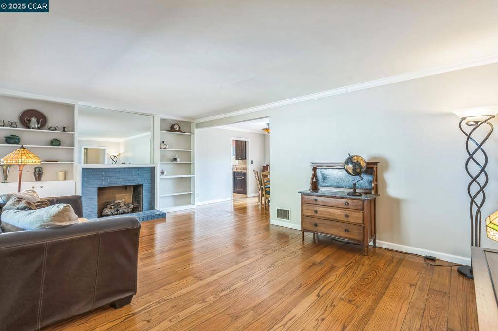 Pleasant Hill, CA 94523,448 Cumberland Dr