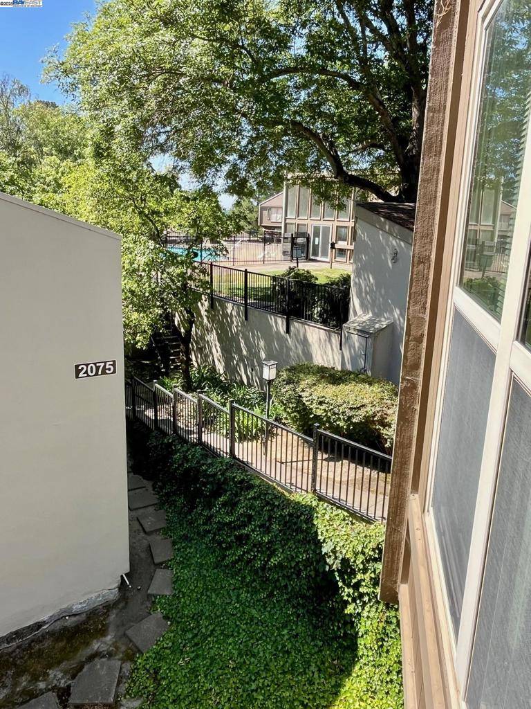 Moraga, CA 94556,2059 Ascot Dr #213