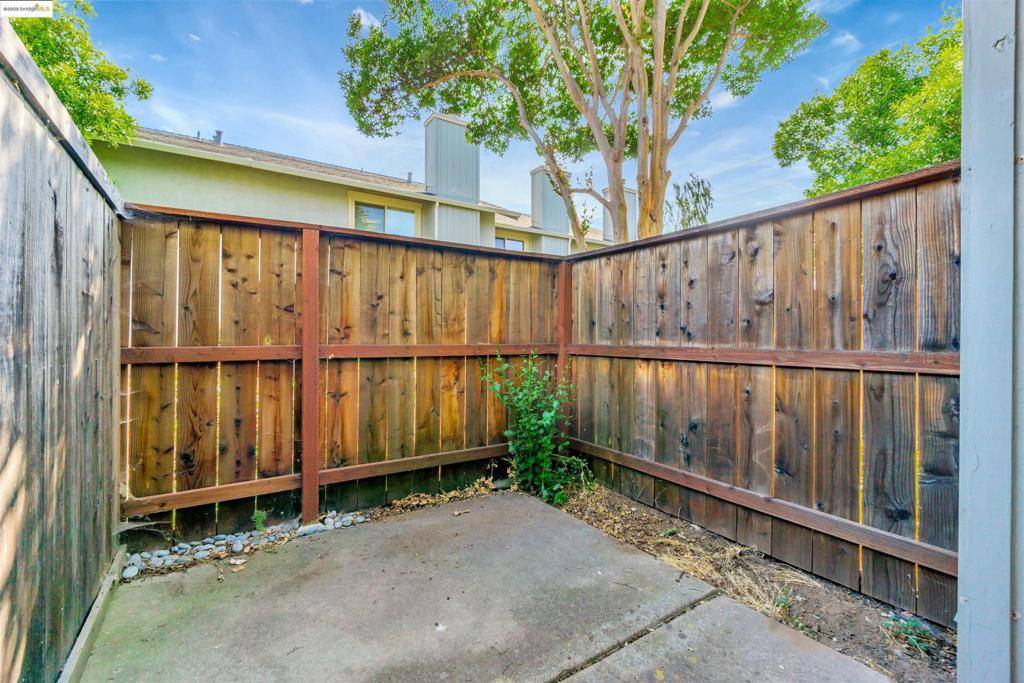 Concord, CA 94521,5333 Park Highlands Blvd #42