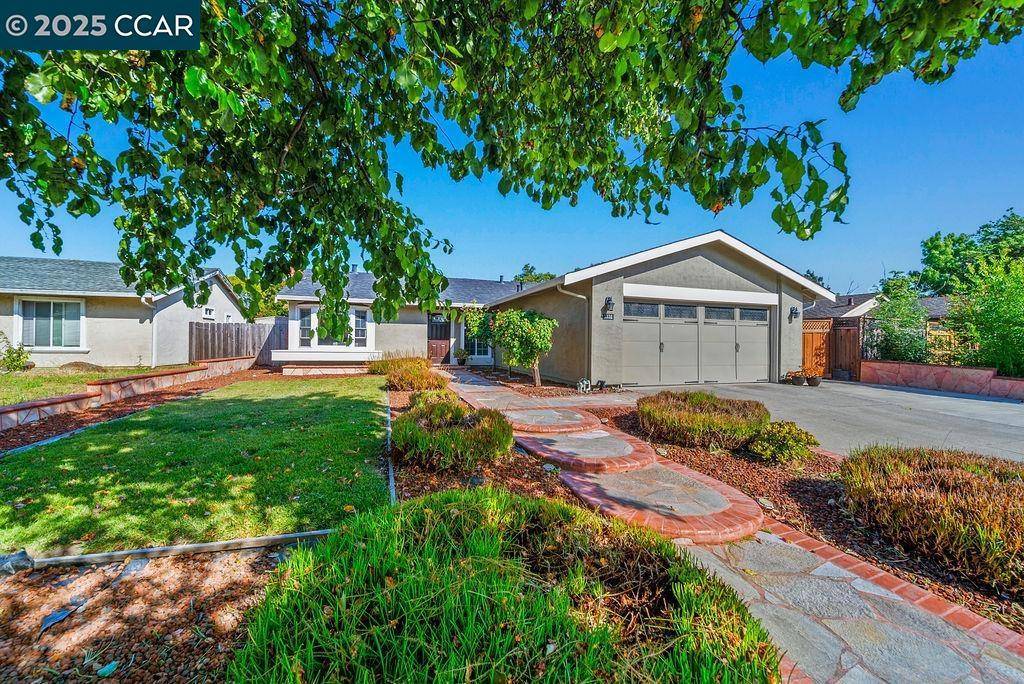 Fremont, CA 94555-2211,3330 Gloucester Place