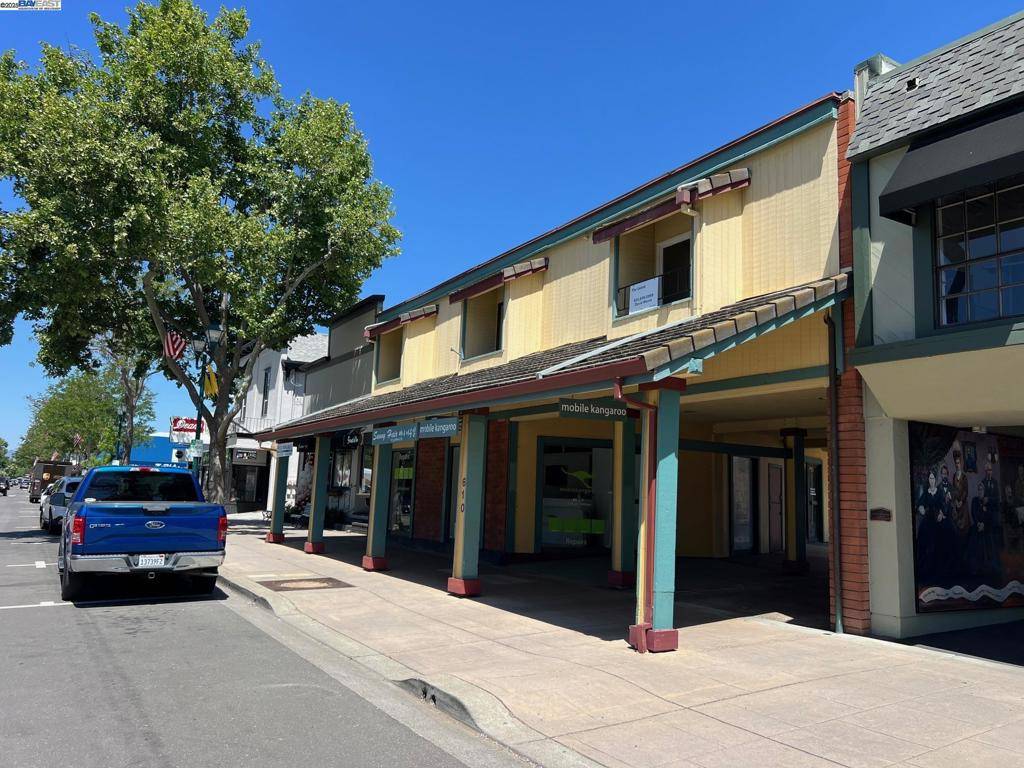 Pleasanton, CA 94566,610 Main St