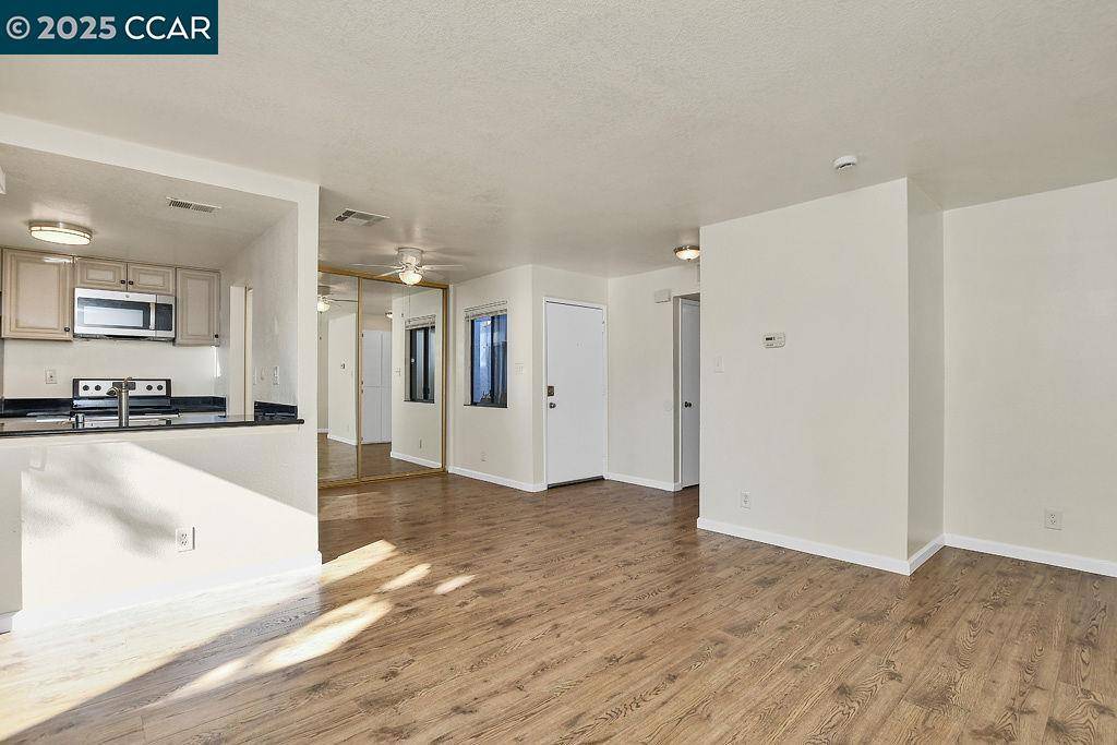 Antioch, CA 94509-3143,1701 Mahogany Way #40