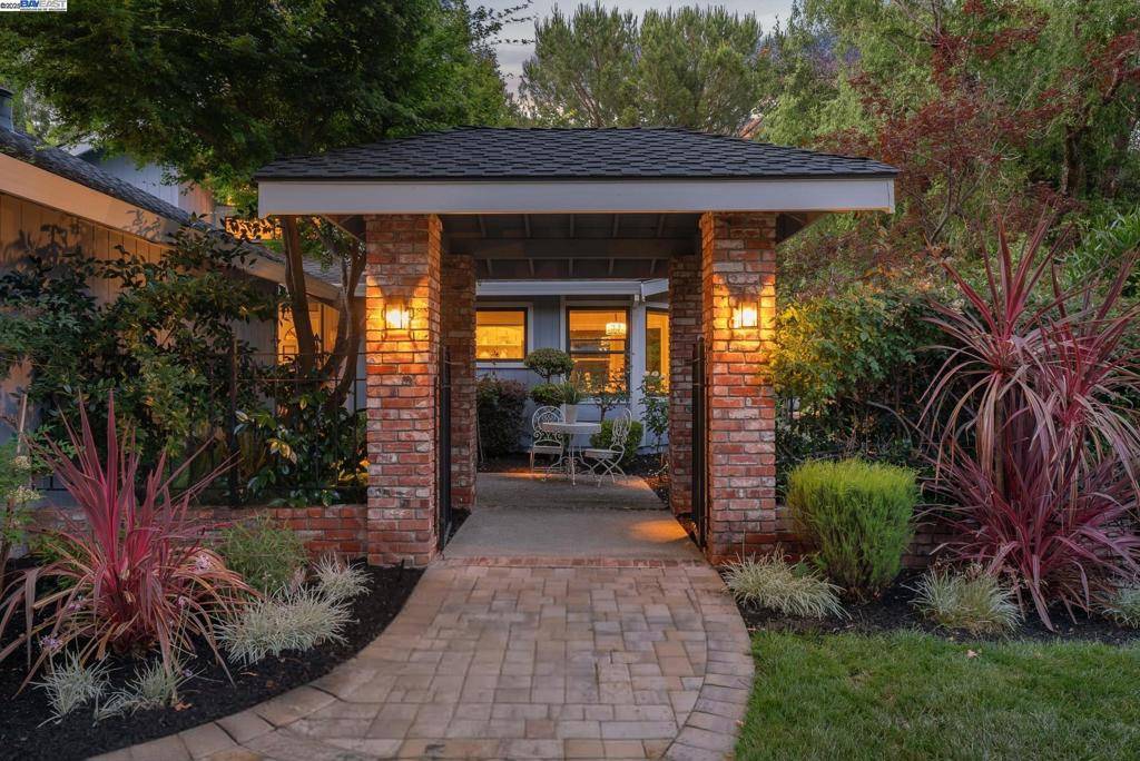 Danville, CA 94506,45 Oakridge Lane
