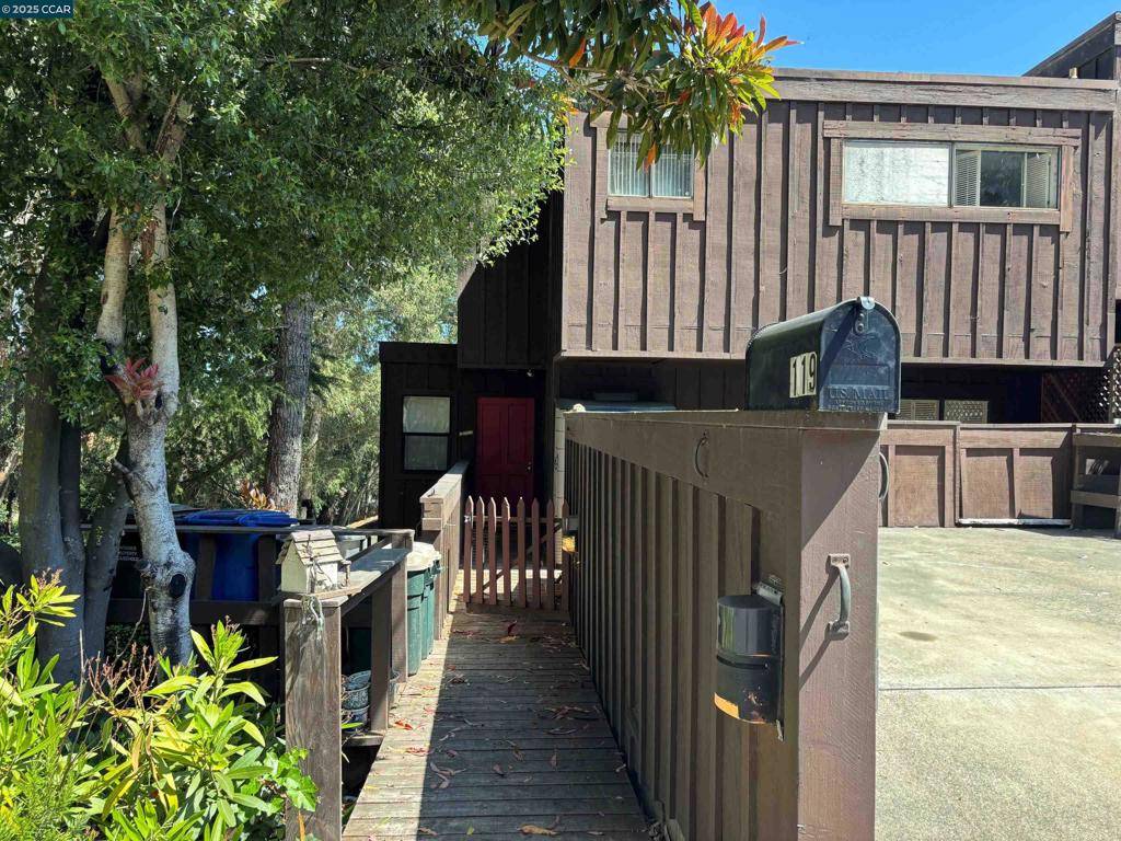 Sausalito, CA 94965,119 Lincoln Dr