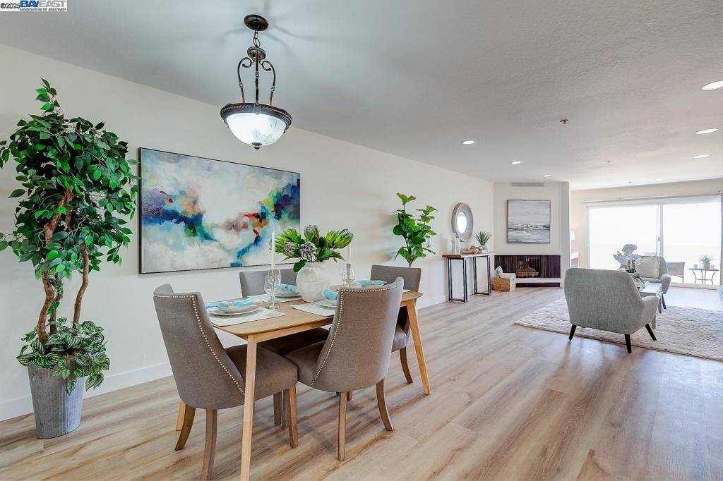 Alameda, CA 94501,1001 Shoreline Dr #301