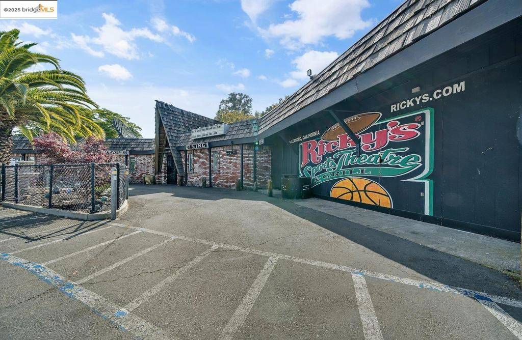 San Leandro, CA 94578,15028 Hesperian Blvd