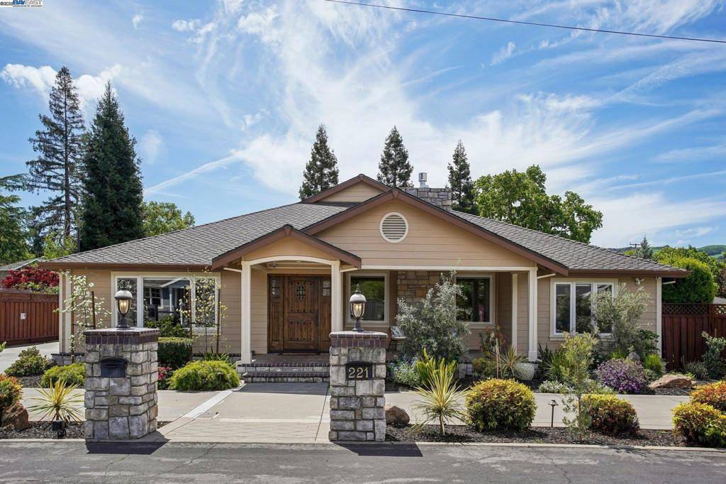 Danville, CA 94526,221 El Sobrante Dr