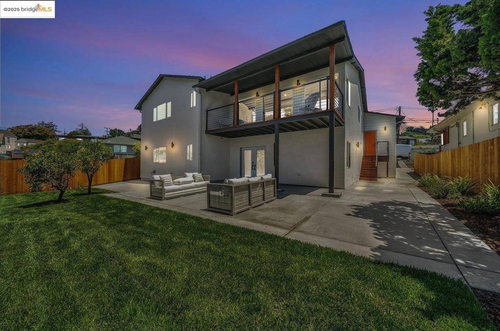El Cerrito, CA 94530,713 Midcrest Way