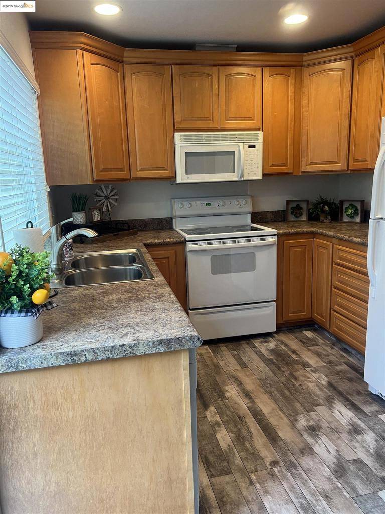 Clayton, CA 94517,Address not disclosed