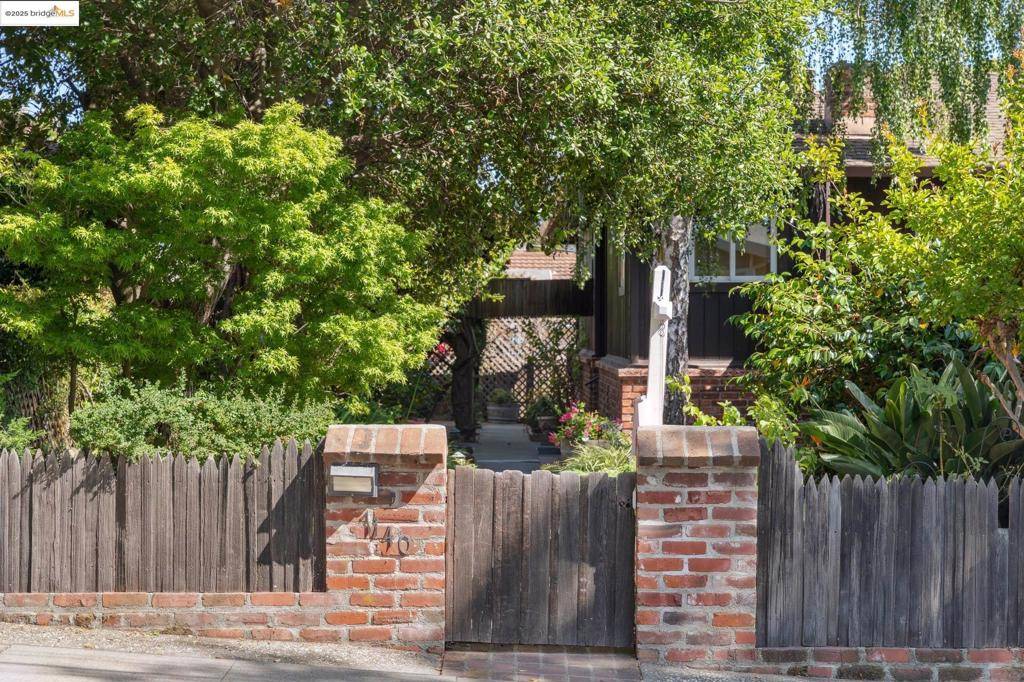 El Cerrito, CA 94530,7140 Mound St