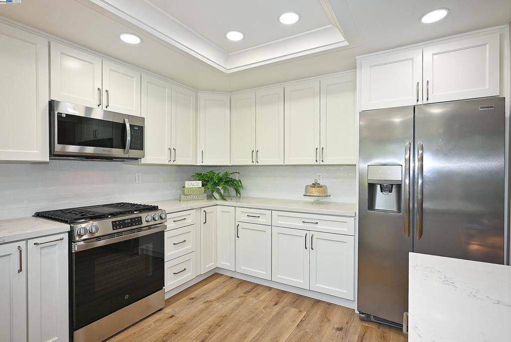 Danville, CA 94526,241 Belaire Ct