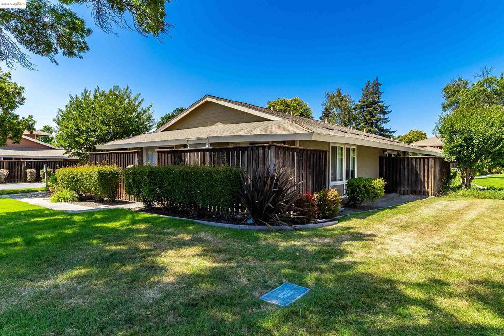 Concord, CA 94520,2059 Olivera Rd #B