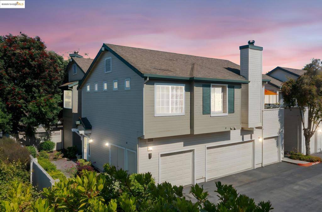 Richmond, CA 94804,2714 Beach head way