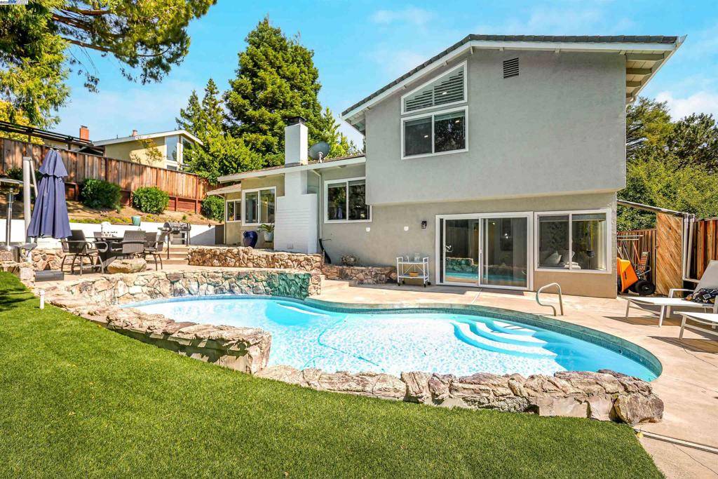 Concord, CA 94518,3515 Halfmoon Lane