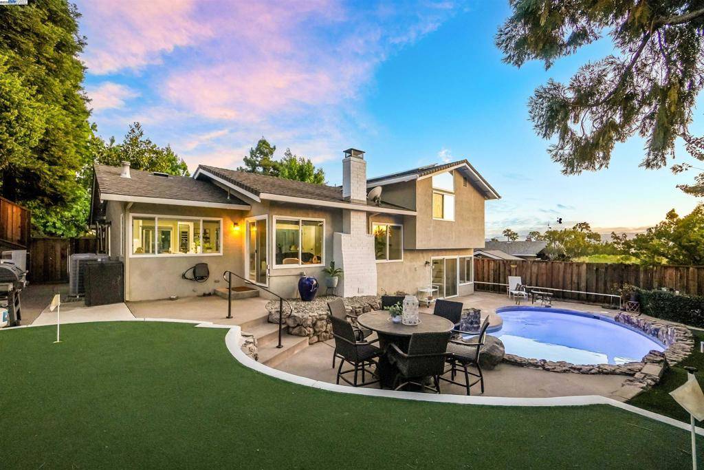 Concord, CA 94518,3515 Halfmoon Lane