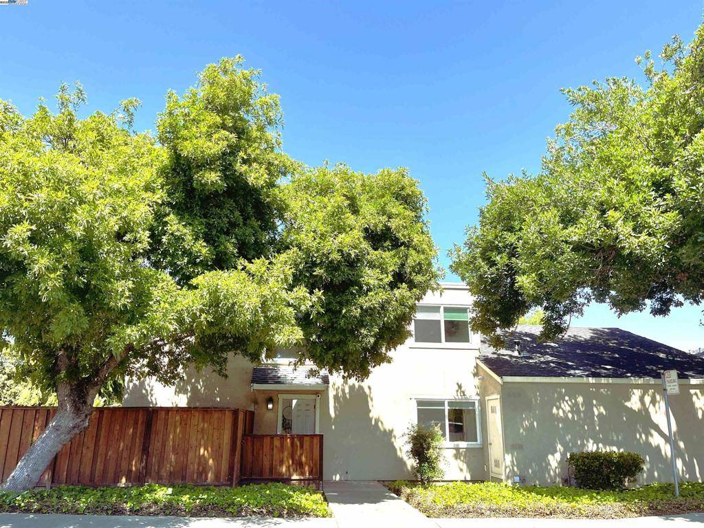 Hayward, CA 94544,156 Briarwood Dr