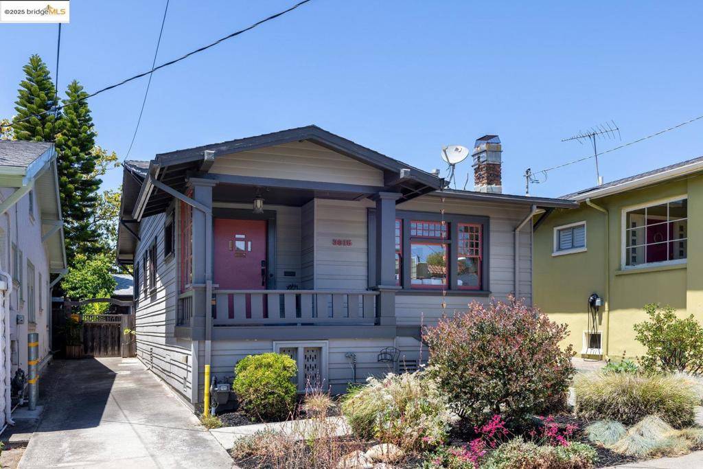 Oakland, CA 94602,3915 Glen Park Rd