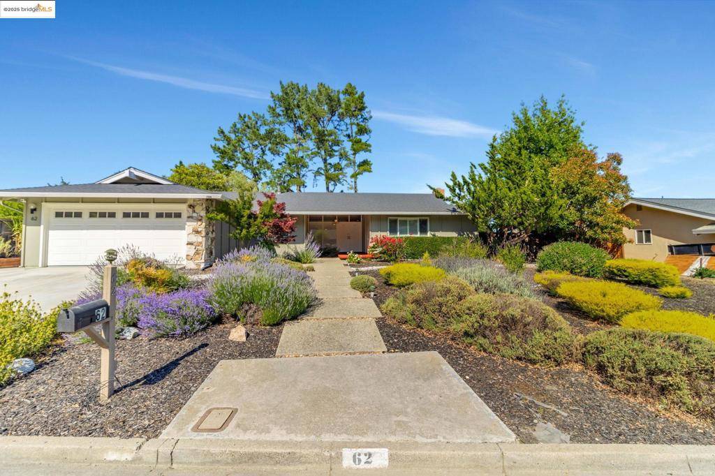 Moraga, CA 94556-1122,62 Warfield Dr